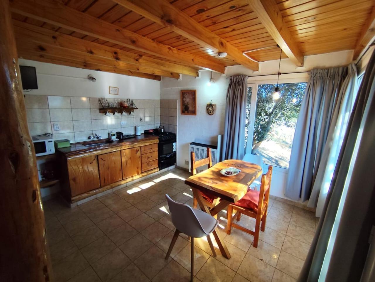 Hakuna Pehuenia * Villa Pehuenia